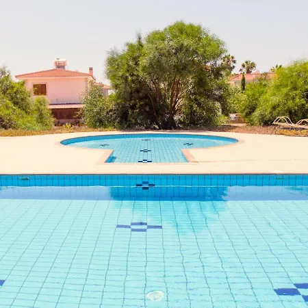 Nissi 3 Pool View Apartment Agia Napa